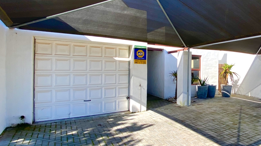 3 Bedroom Property for Sale in Velddrif Western Cape